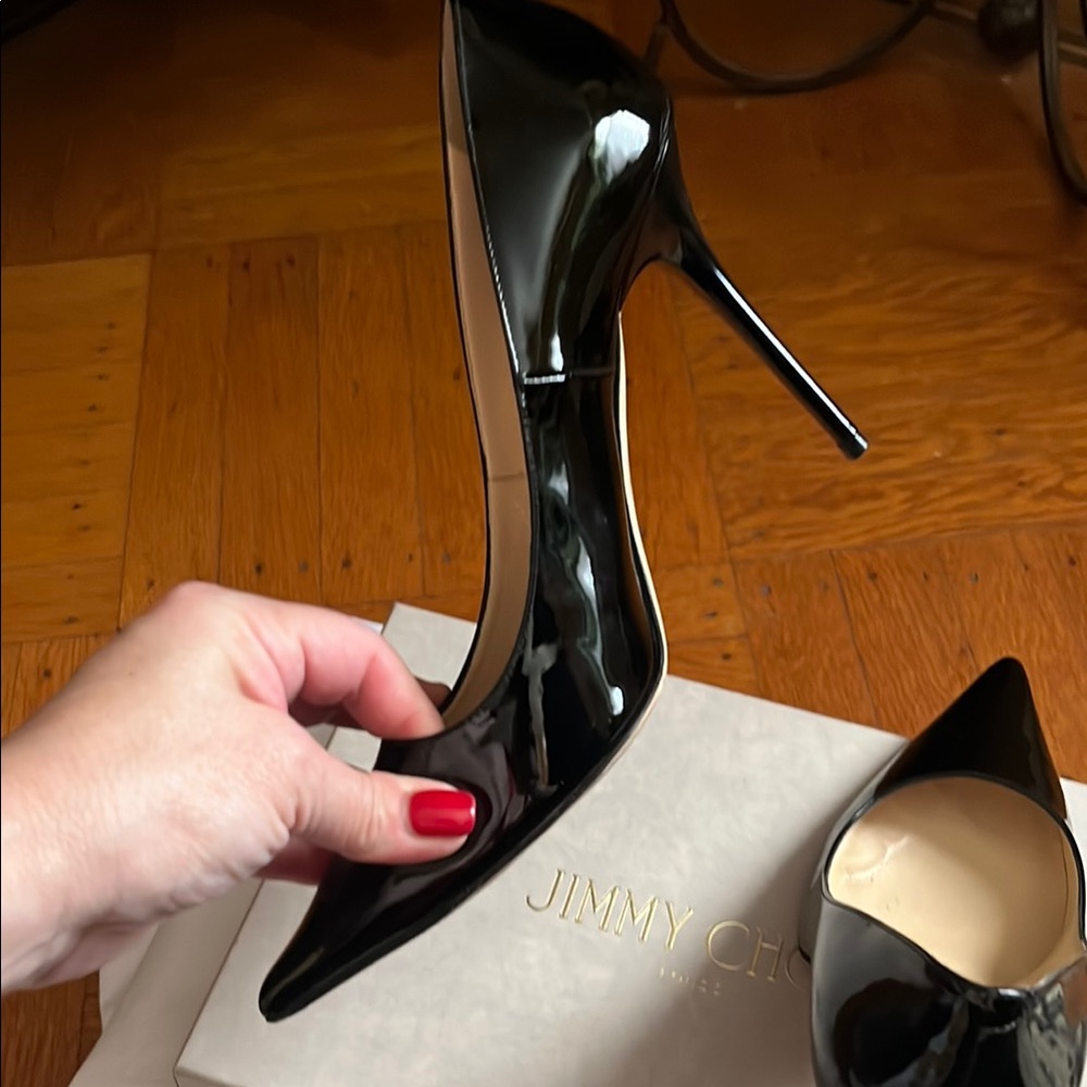Jimmy Choo Black Stiletto Heels Elegant Design - Picture 6 of 13